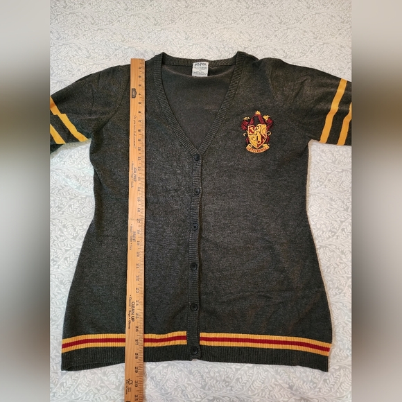 Harry Potter Gryffindor Women's Cardigan, Size 2XL - Picture 6 of 6